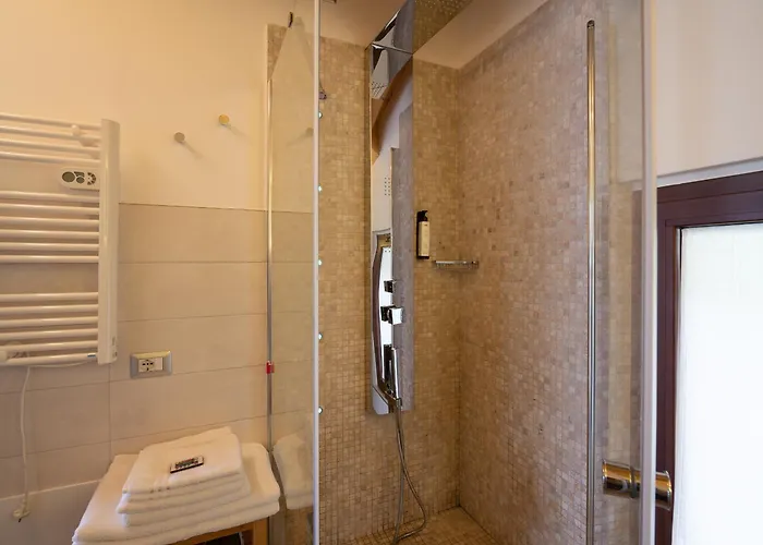 B&B Foresteria Di 4*